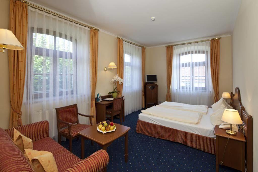Hotel Angerbraeu Murnau am Staffelsee Dış mekan fotoğraf